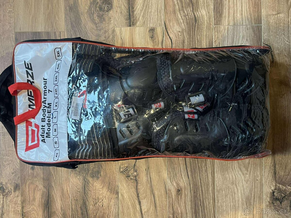 Predám Chránič tela EMERZE EM7 - 5