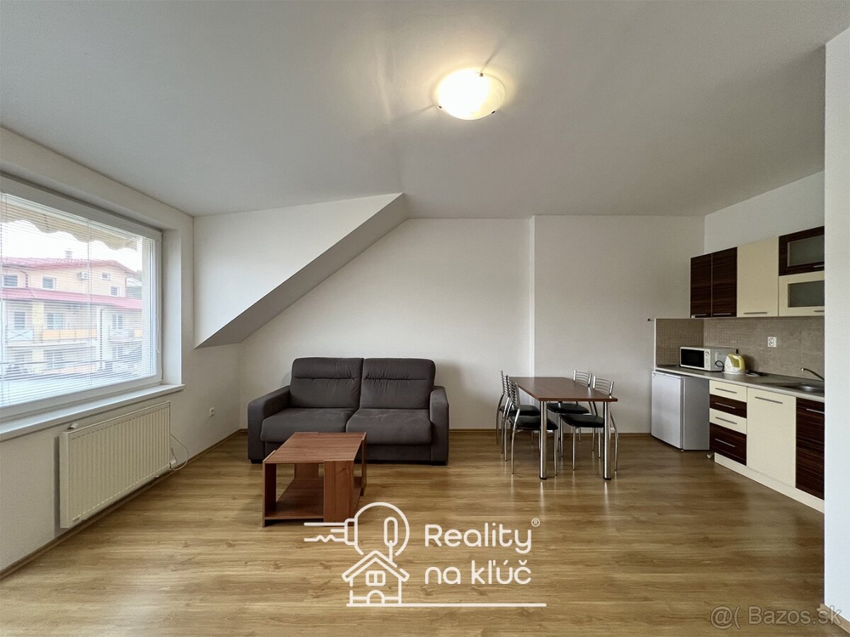 Na predaj zariadený 2-izbový apartmánový byt s balkónom - 5