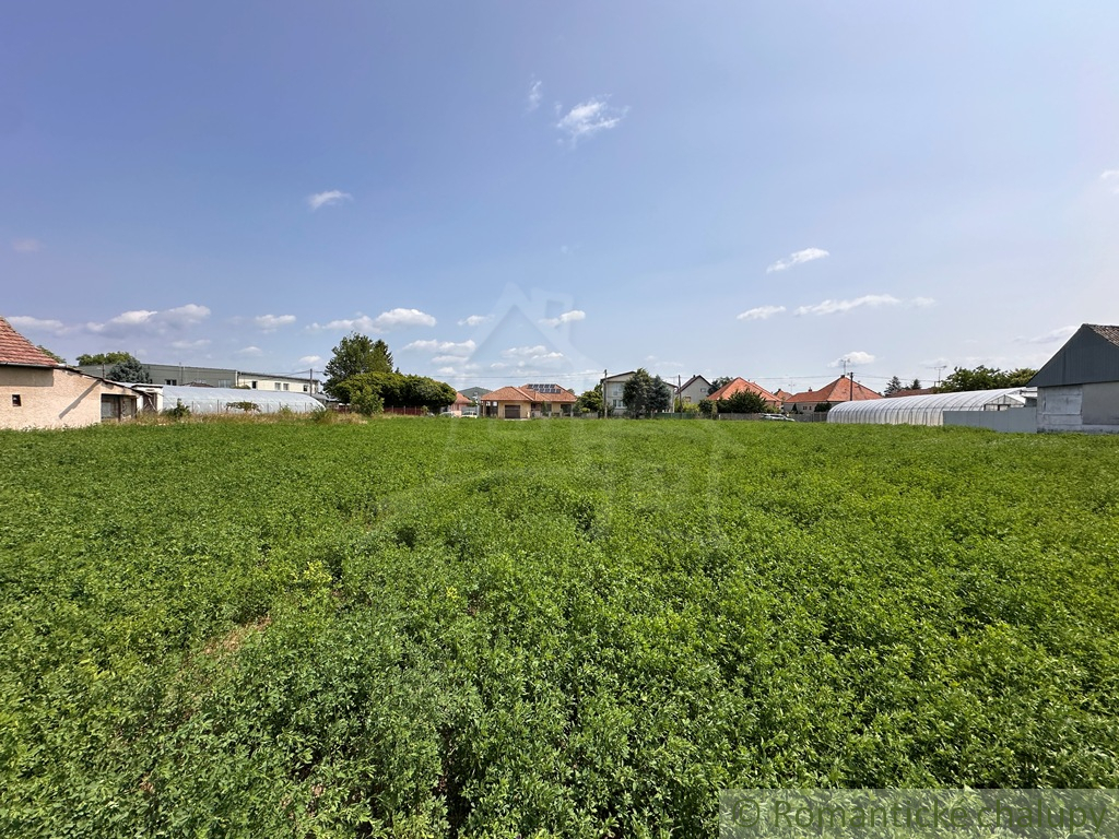 Päť slnečných pozemkov v rôznych veľkostí v kúpeľnom meste - 5