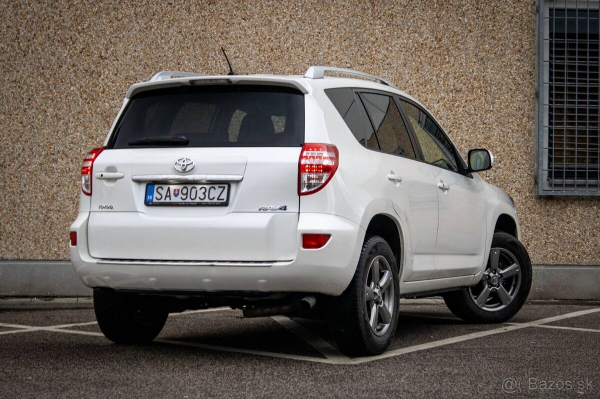 Toyota RAV4 2.2 D-4D 110kw MT/6 2013 - 5