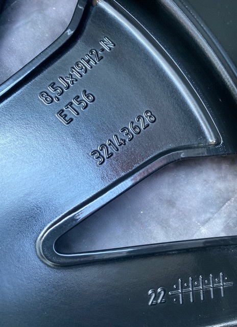 Originál Alu kola Volvo XC40 Recharge R19 zimní - 5