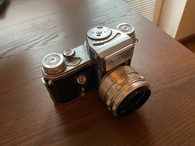 Pentacon FB + Carl Zeiss Biotar 2/58 - 5