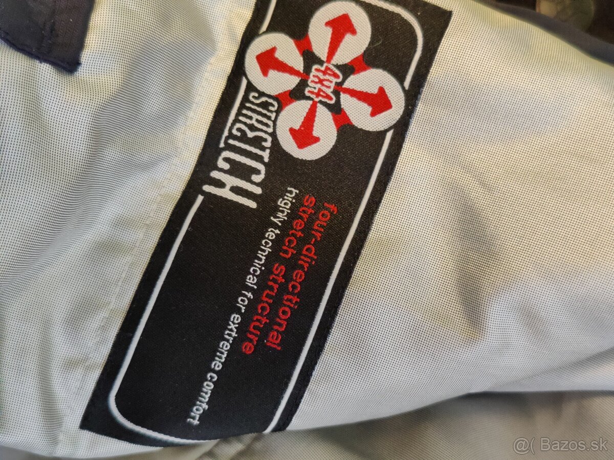 lyžiarská bunda, okuliare a rukavice - 5