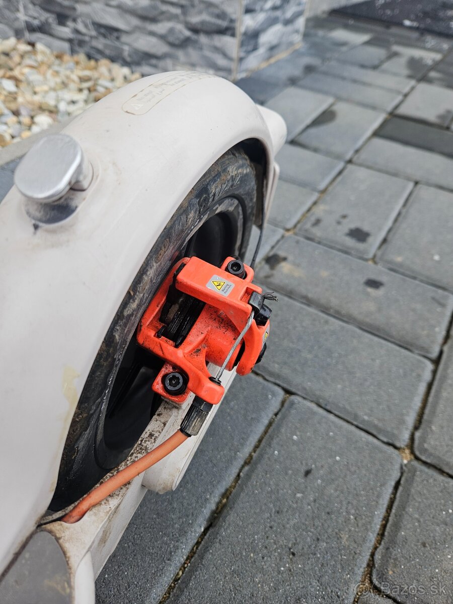 Xiaomi E-kolobežka - 5