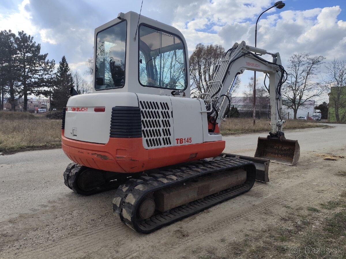 Báger Takeuchi TB145. Váha 4800. - 5