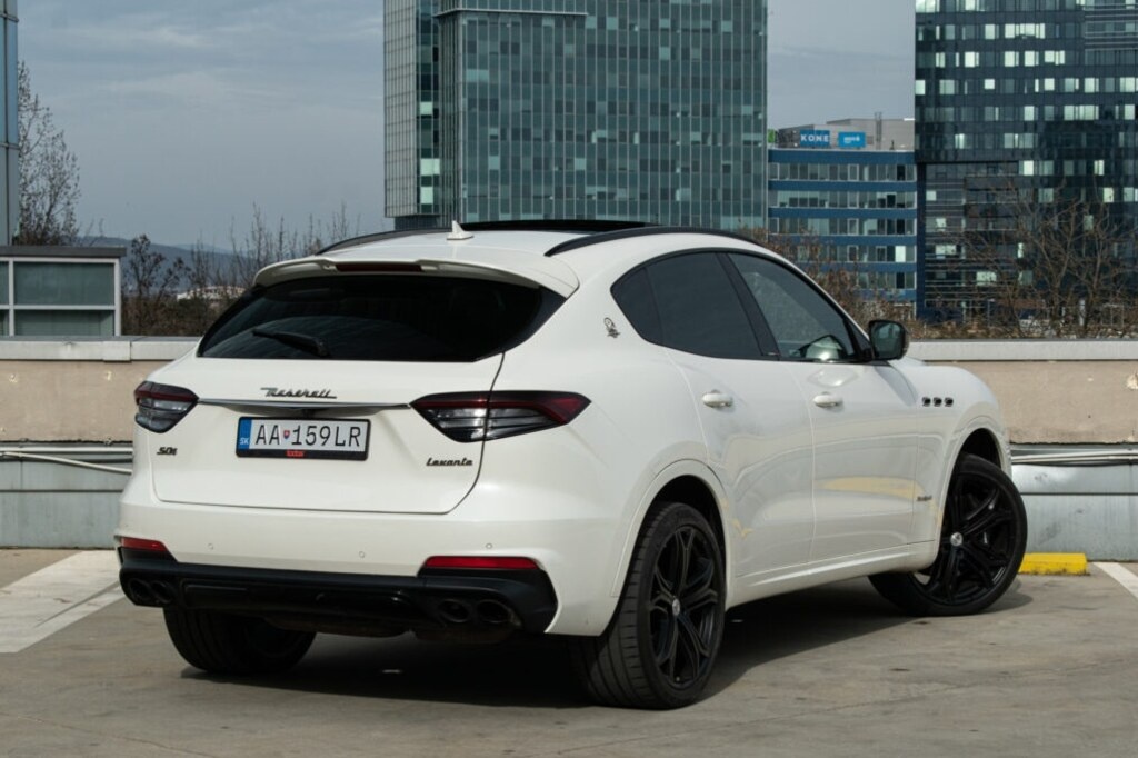 Maserati Levante SQ4 - 5
