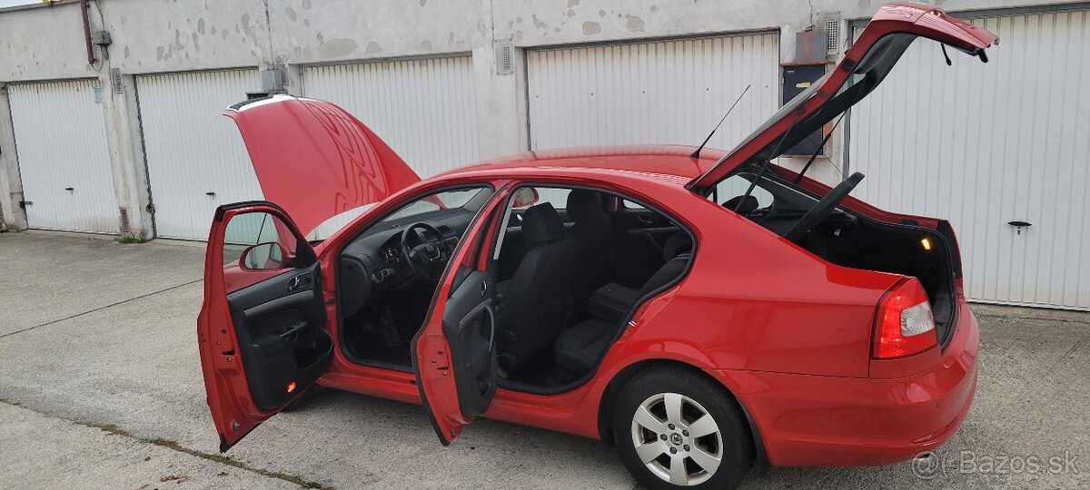 Škoda Octavia 2 sedan 1.6 75kw MT5 - 5