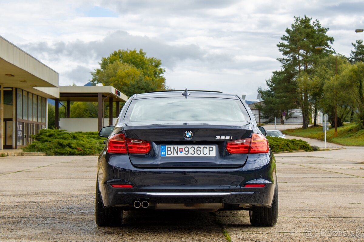 BMW 328i F30 Luxury Line - 5