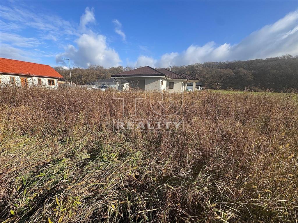 Predaj posledného ideálneho stavebného pozemku Dolinky -... - 5