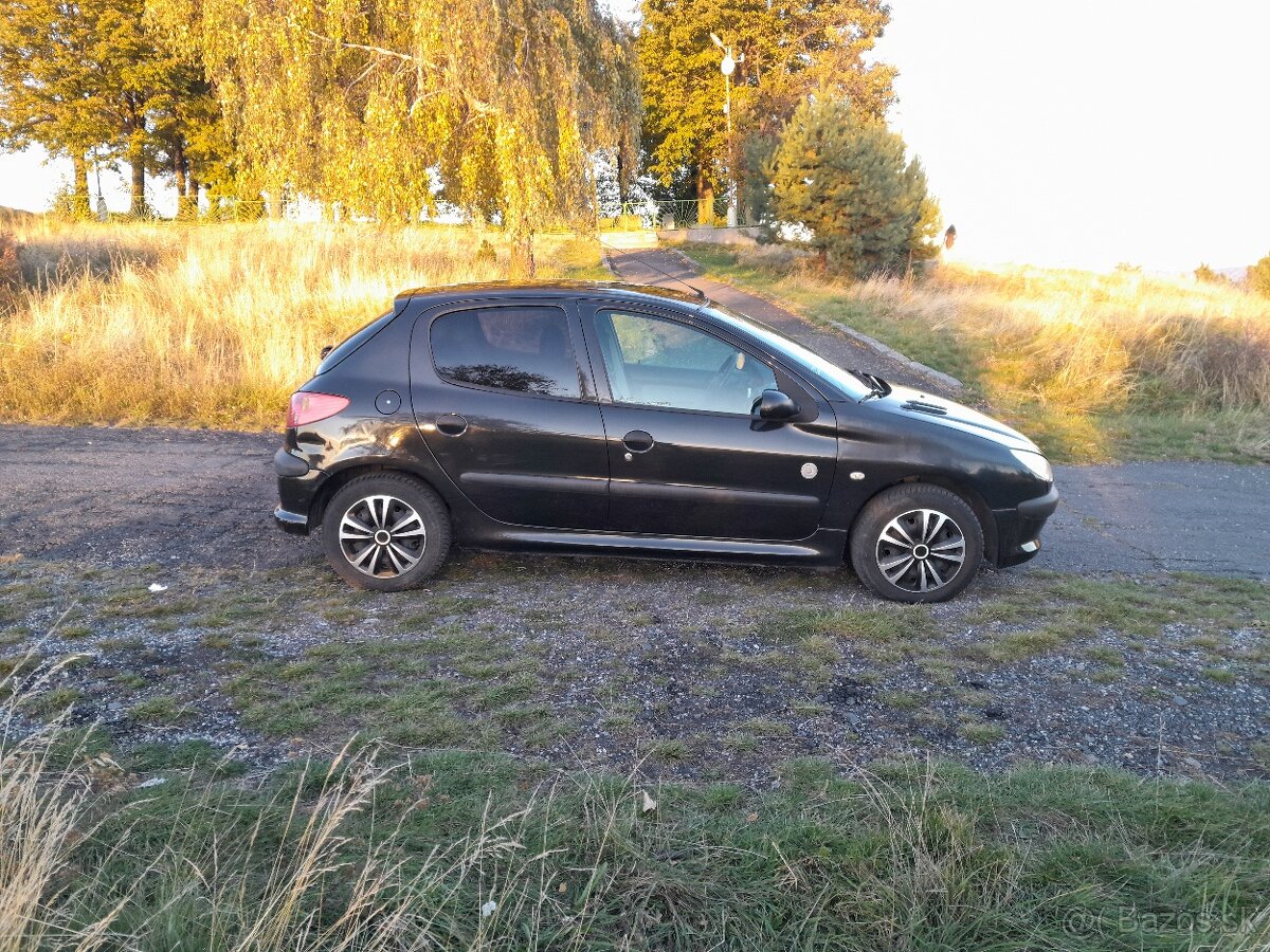 PEUGEOT 206; 1,4i; 97 000 km - 5