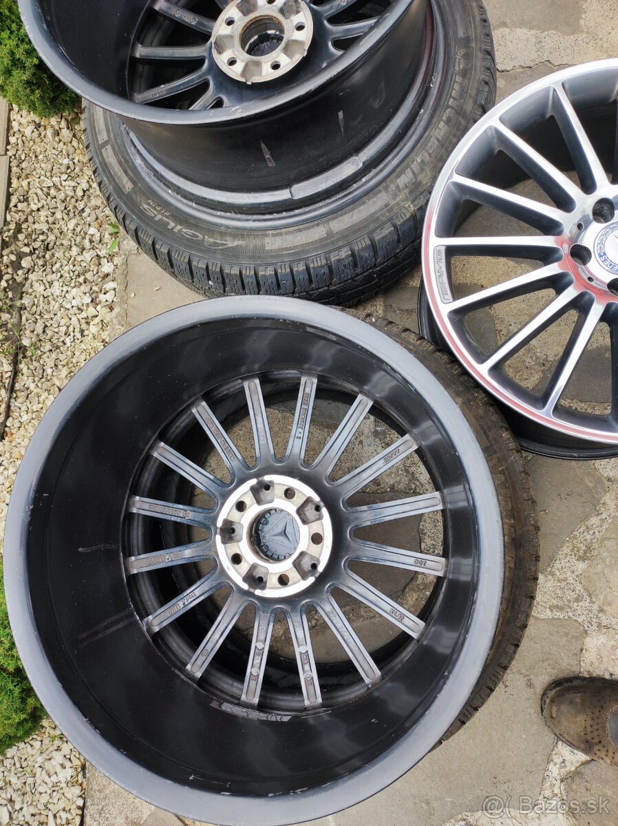 MERCEDES C 63 AMG - 5