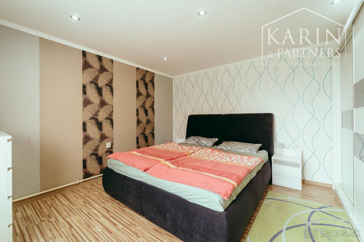 REZERVOVANÉ:3i rodinný dom po rekonštrukcii s krytou terasou - 5