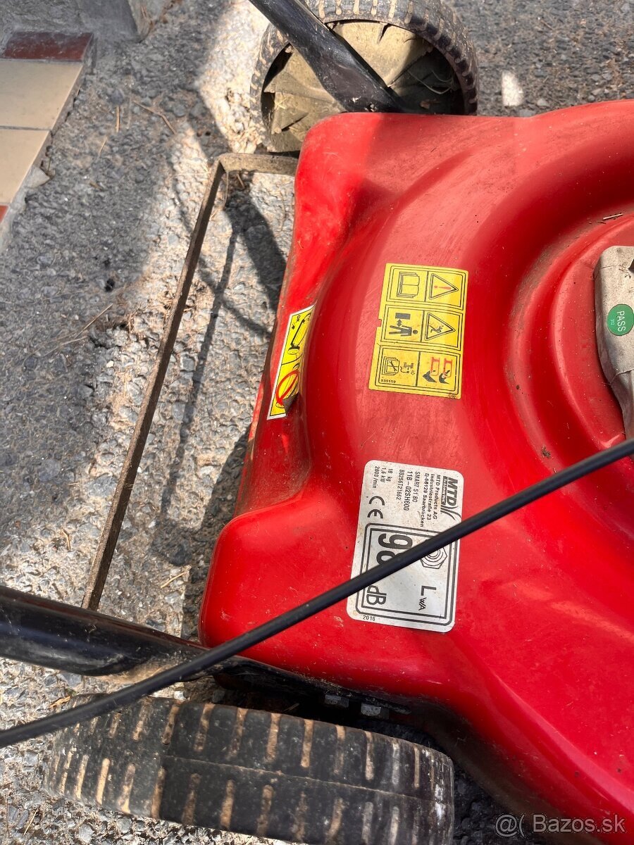 Benzinova kosacka MTD - 5