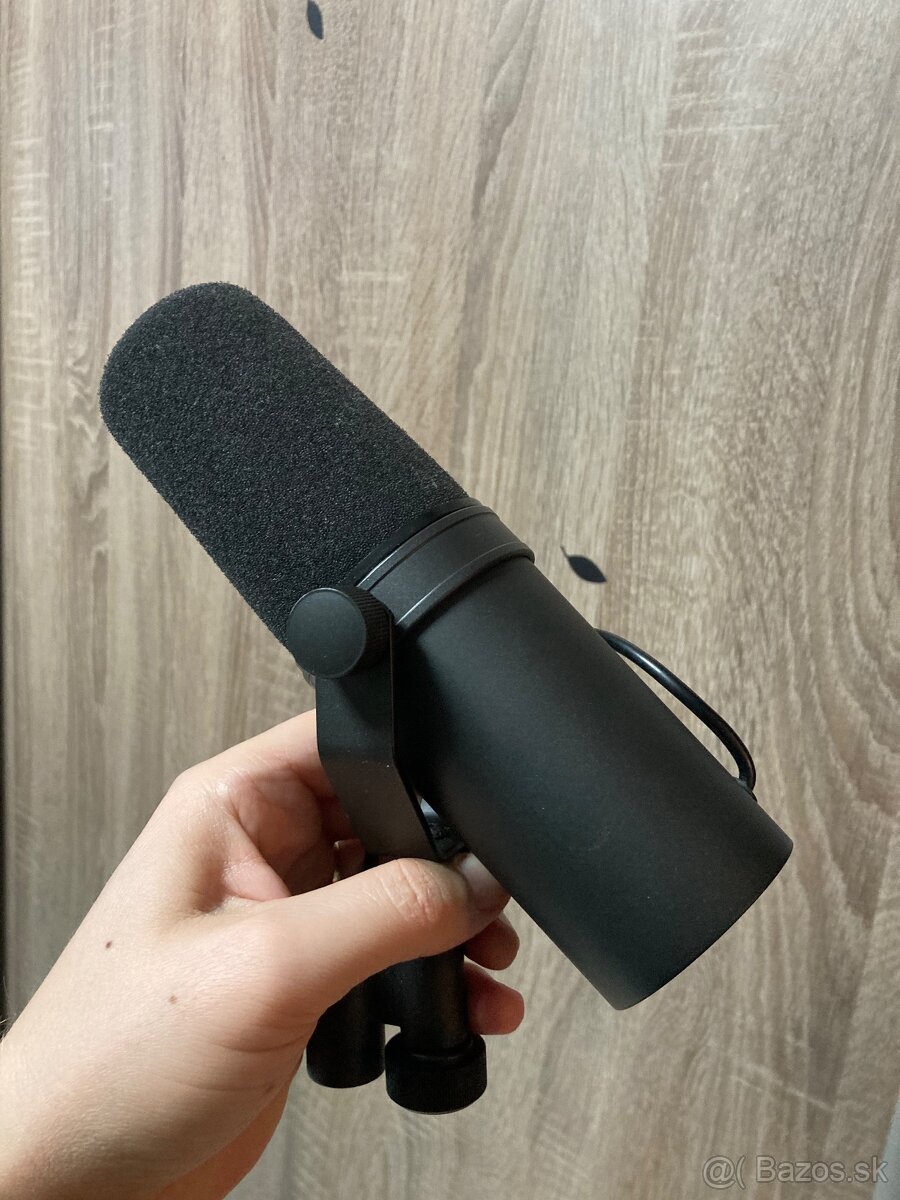 Shure SM7B + predzosilovač Cloud CL-1 - 5