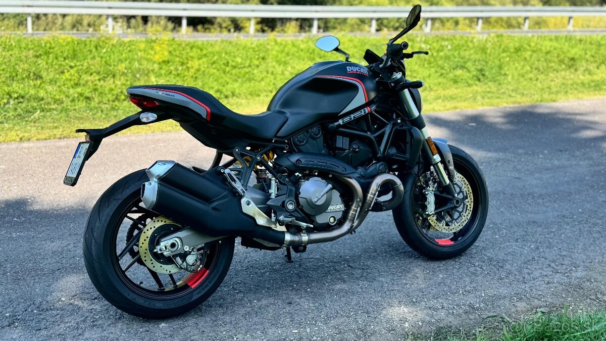 Ducati monster 821- 4000km - 5
