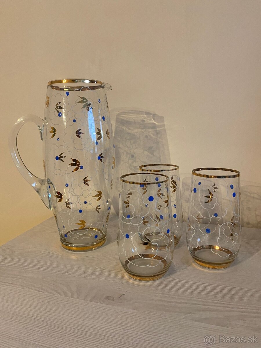 SKLENENÝ KRČAH A POHÁRE - 5