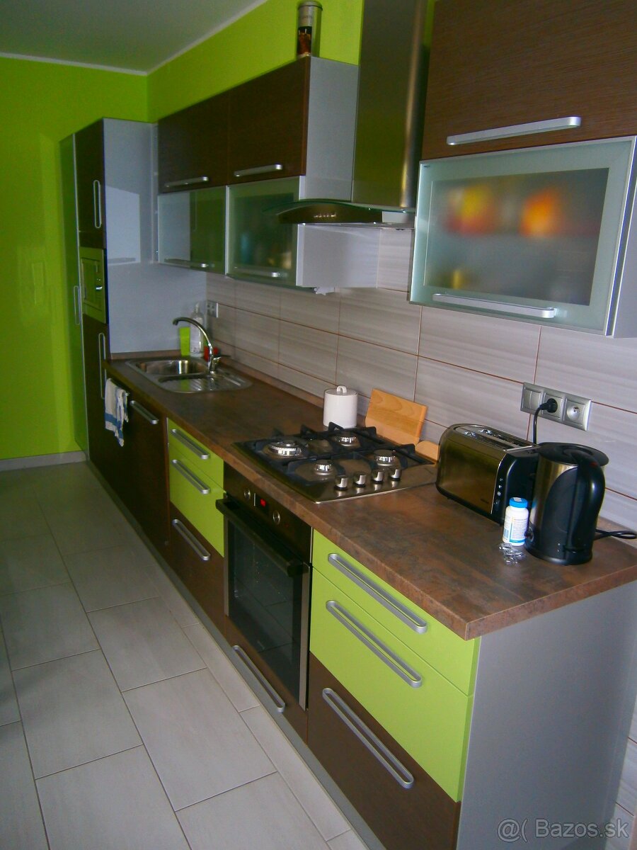 PRENÁJOM 3IZBOVÝ DOM NITRA - CENTRUM - 5