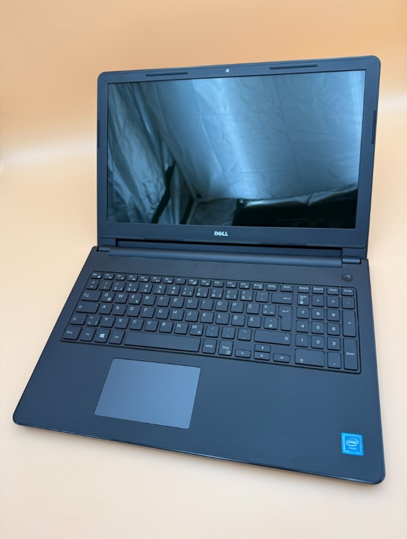 Notebook Dell Celeron N3060 / 8GB RAM / 128GB SSD / HD - 5