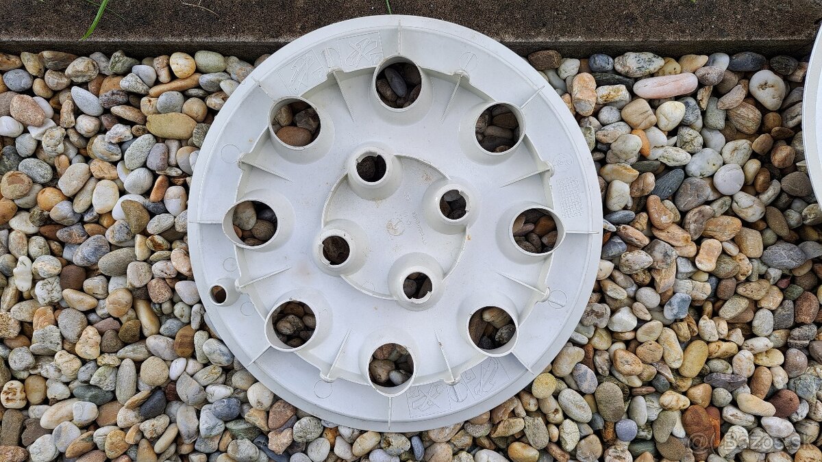 PUKLICE R14 - FORD ESCORT MK3 - 5