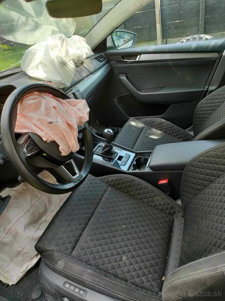 Rozpredam Škoda Superb 4x4 - 5