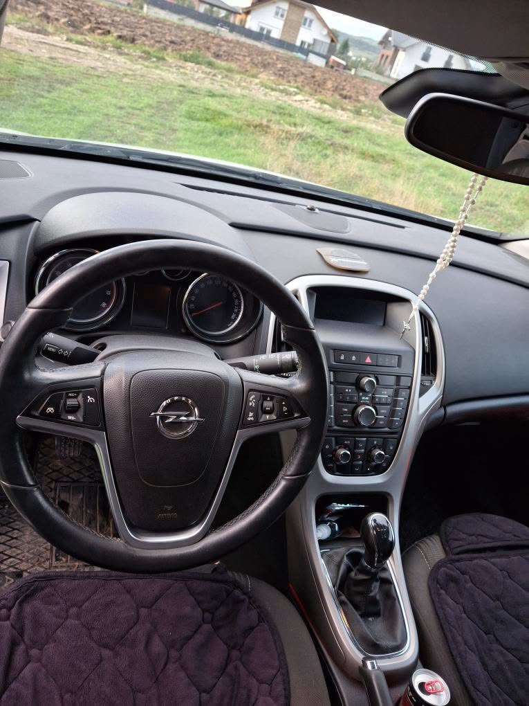 Opel Astra Sports Tourer - 5