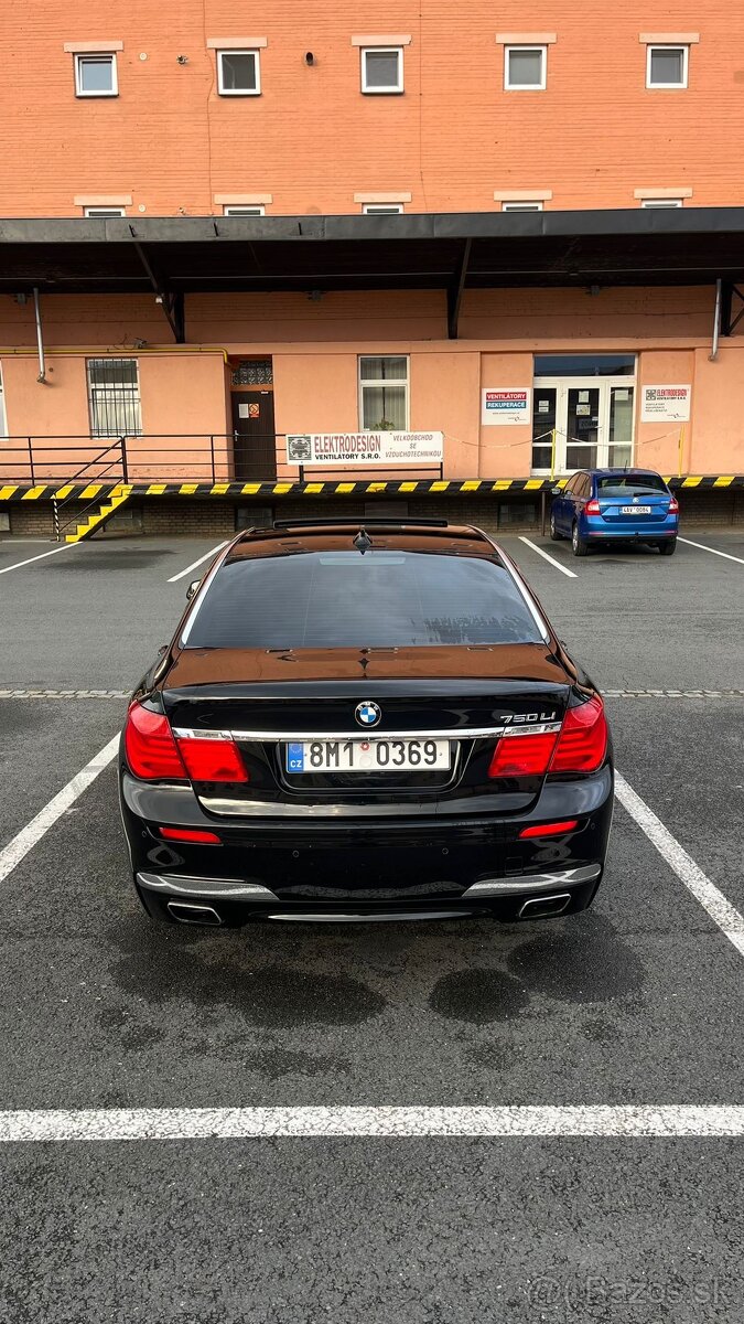 BMW 750Li xDrive F02 - 5