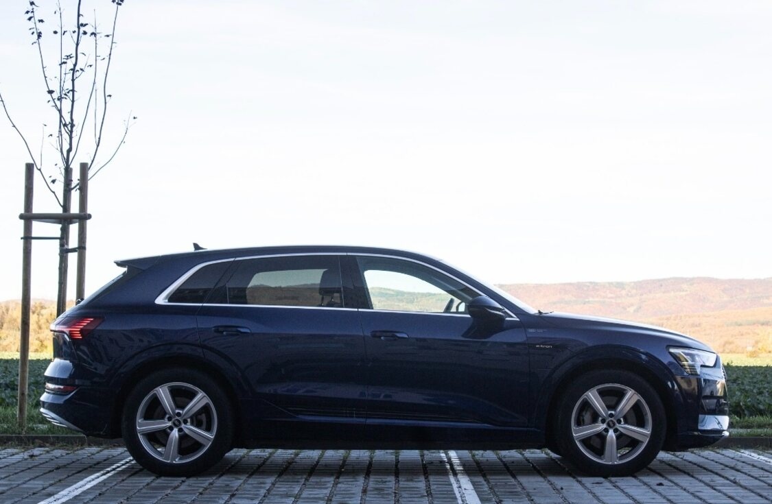 Audi e-tron 50 Quattro Advanced / - 5