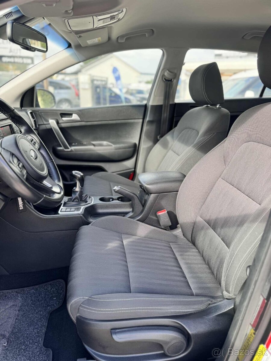 KIA Sportage 2.0 CRDi - 5