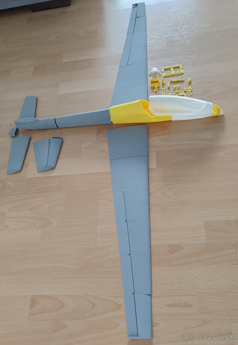 Akrobatický vetron Swift S1 - 5