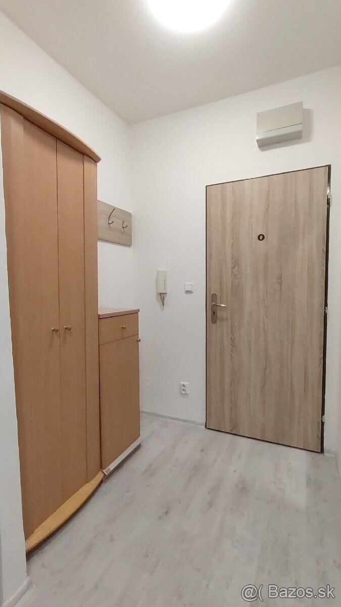 Prenájom, 1i byt, Internátna ulica, Banská Bystrica. - 5