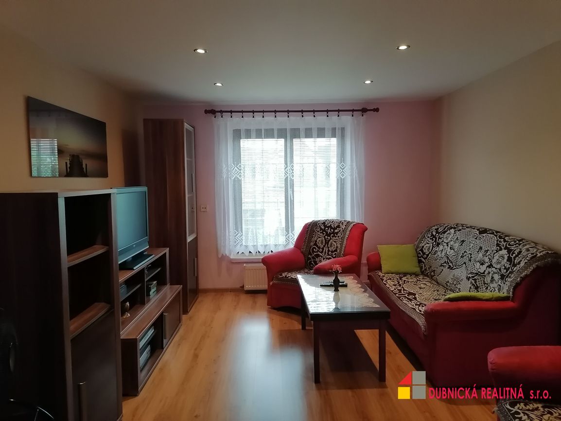 Predaj - pekný 2 izbový byt - 5