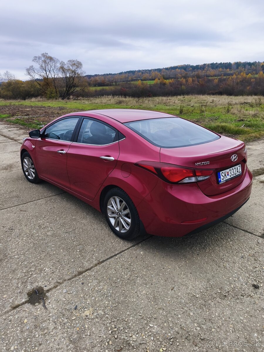 Hyundai Elantra Sedan 1.6 benzín 97kW manuál - 5