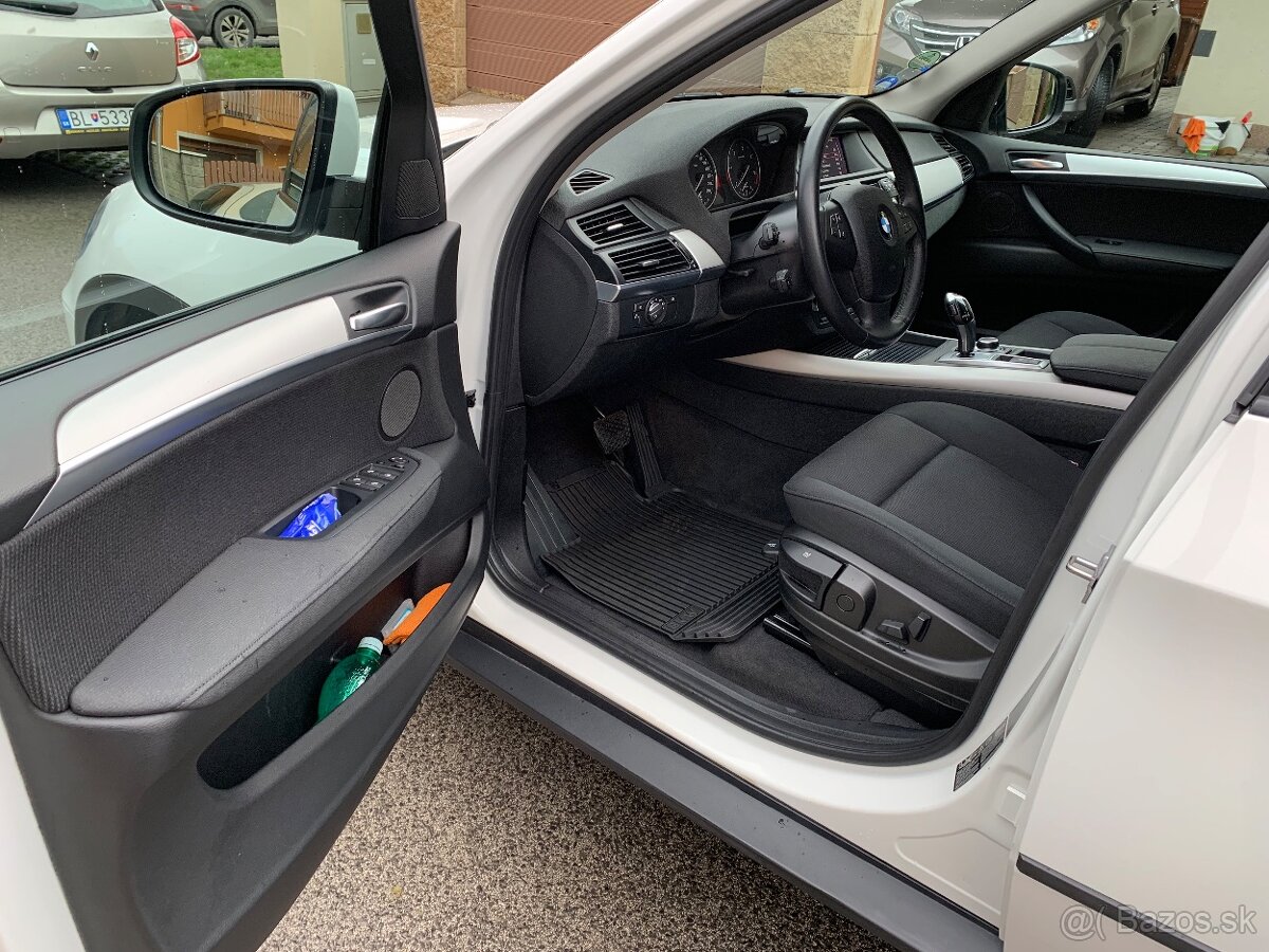 Predám BMW X5 4.0 xDrive - 5