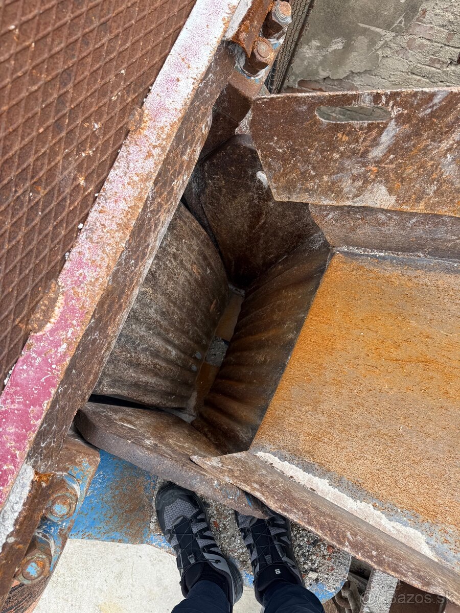 Predaj/ Prenájom dvojčeľusťový drvič – Přerovské strojárne - 5