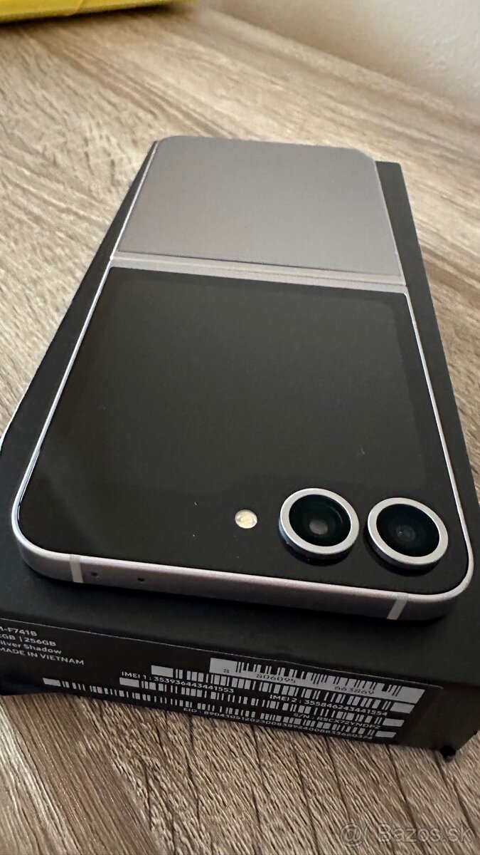 Samsung Galaxy Z Flip 6 12/256 Silver - 5