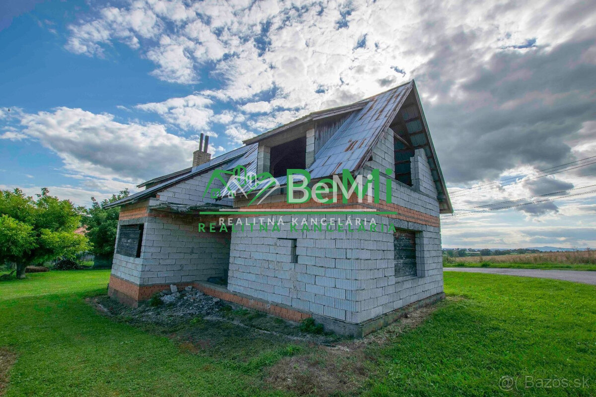 ZNÍŽENÁ CENA- ROZOSTAVANÝ RODINNÝ DOM, ŠÁVOĽ okr. Lučenec - 5
