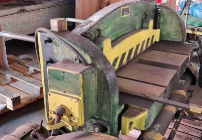 Tabulové nůžky NT 100/4 z roku 1959 - 5