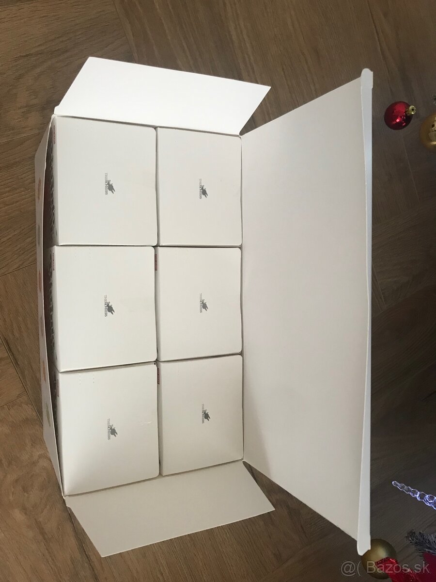 Labubu Have a Seat hnedý - 5