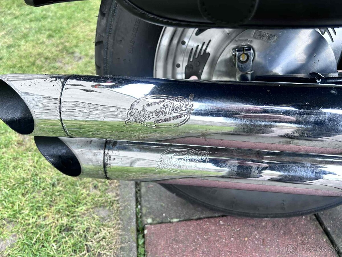 Suzuki Marauder VZ800 - 5