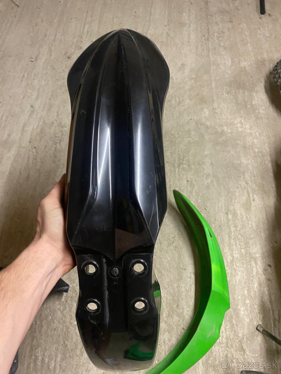 Plasty Kawasakk