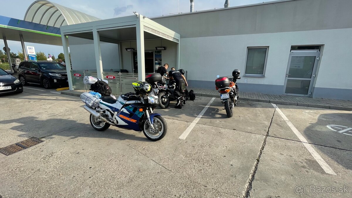 Suzuki GSX-R 1100W 1996 - 5