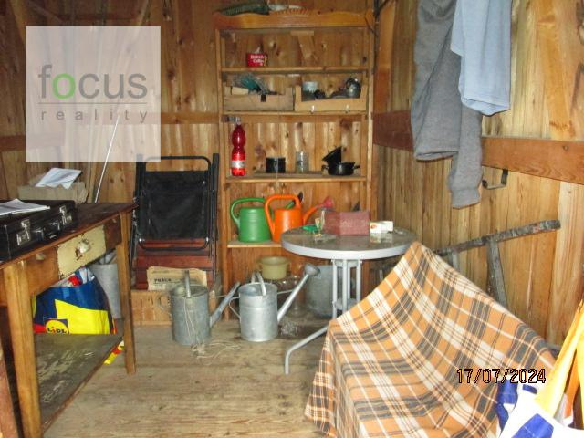 Predám záhradu so studňou a chatkou - 5