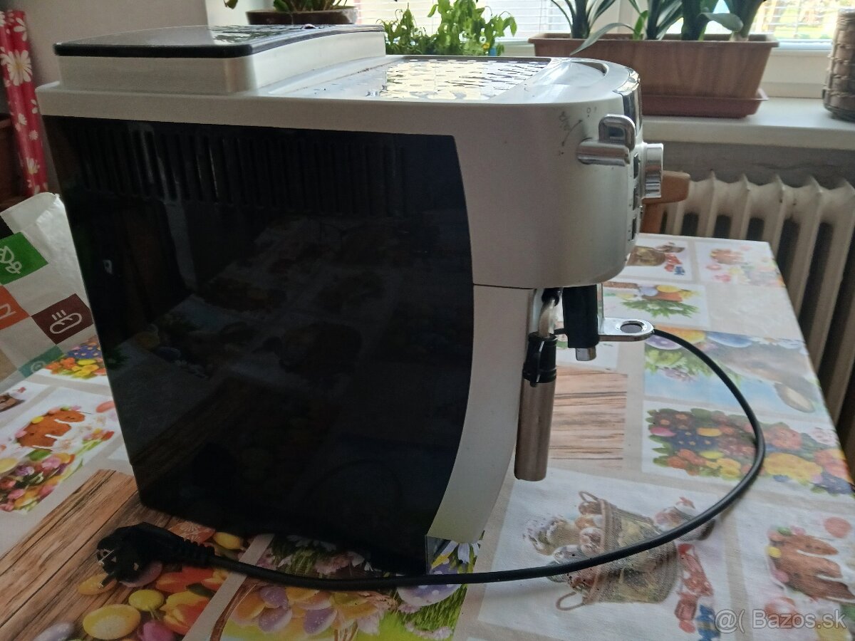 Kávovar DéLonghi - 5