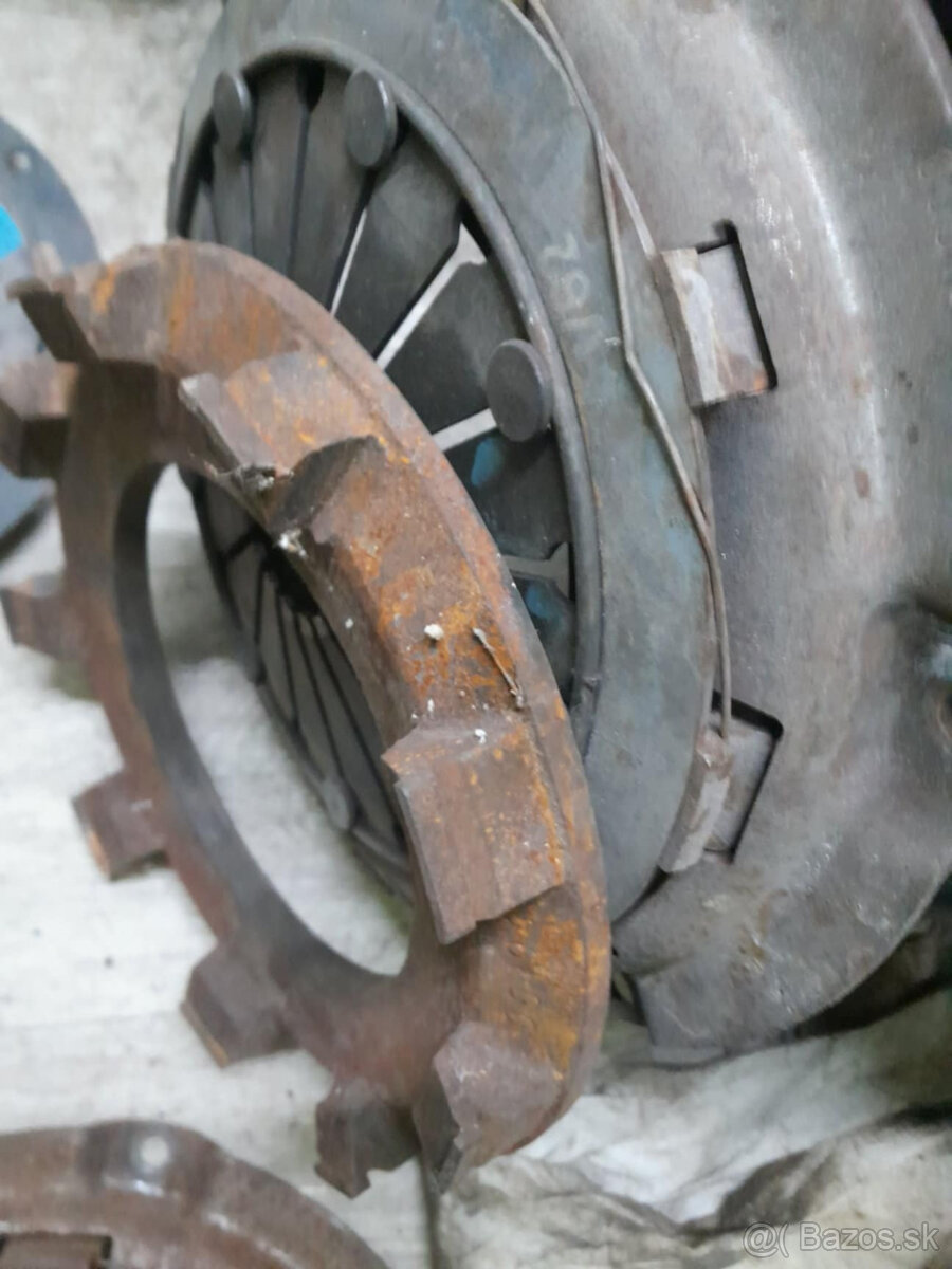 Spojka a lamela na multicar - 5