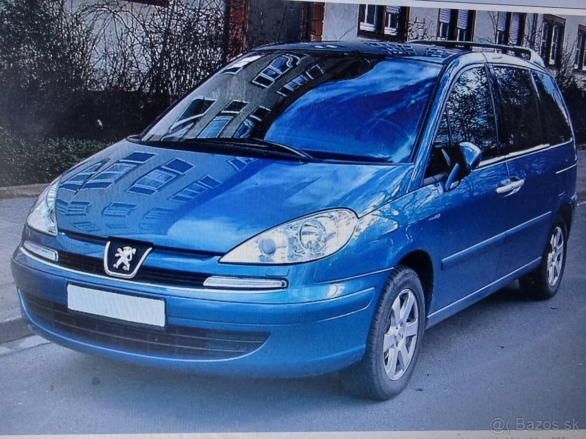 zadné svetlá Peugeot 807 - 5