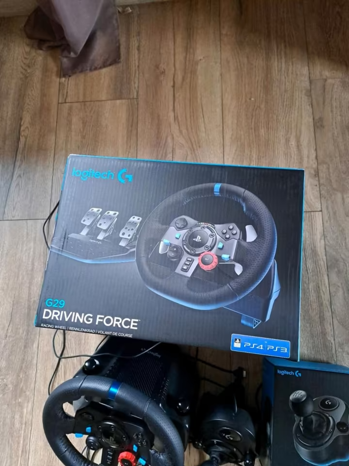 Logitech G29 s radiacou pákou - 5