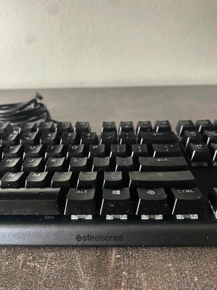 Predam Logitech herna rgb klavesnica - 5