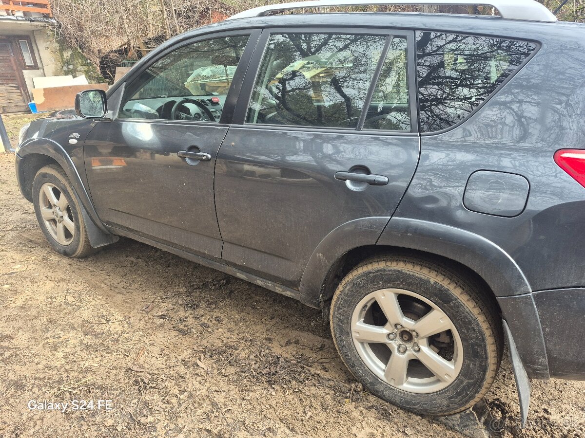 Toyota rav4 2.2d 130kw 2AD - 5