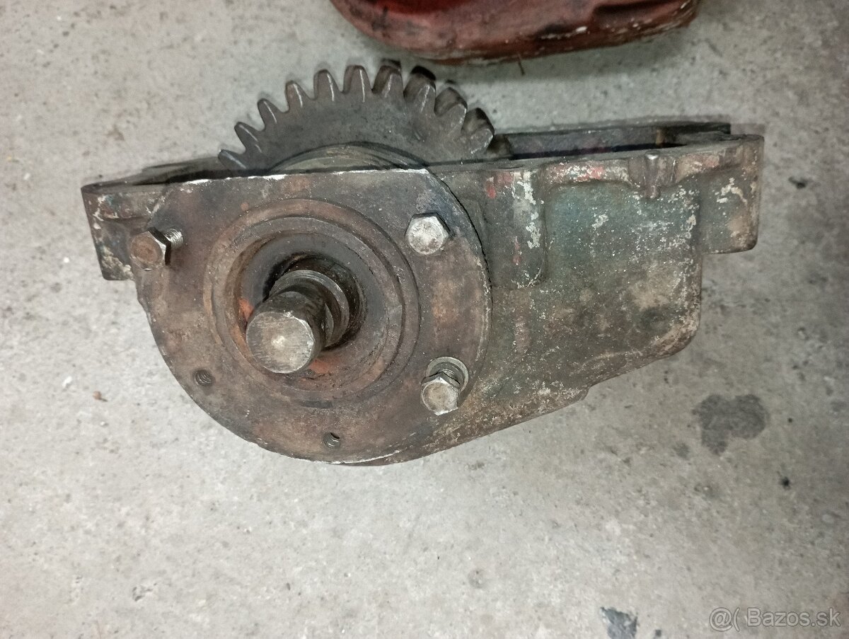 Prídavna prevodovka v3s, bočný vývod na hydraul. čerpadlo - 5