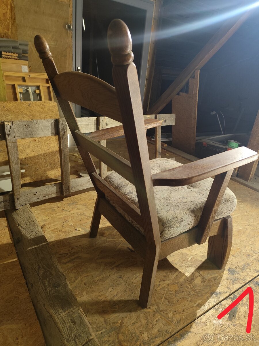 Sedačka+rôzne stoličky - 5